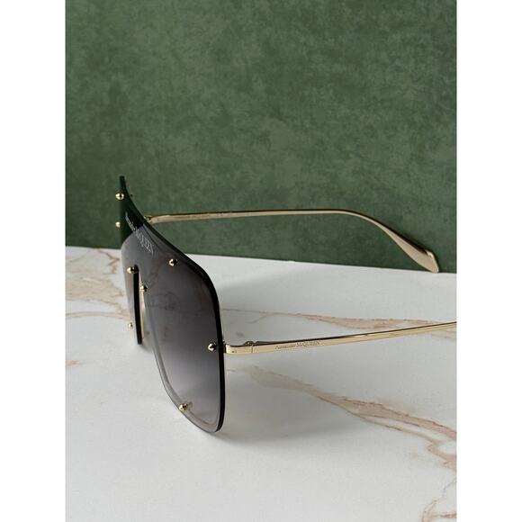NEW Alexander McQueen AM0362S Gold Grey Studded Mask Sunglasses main image 7